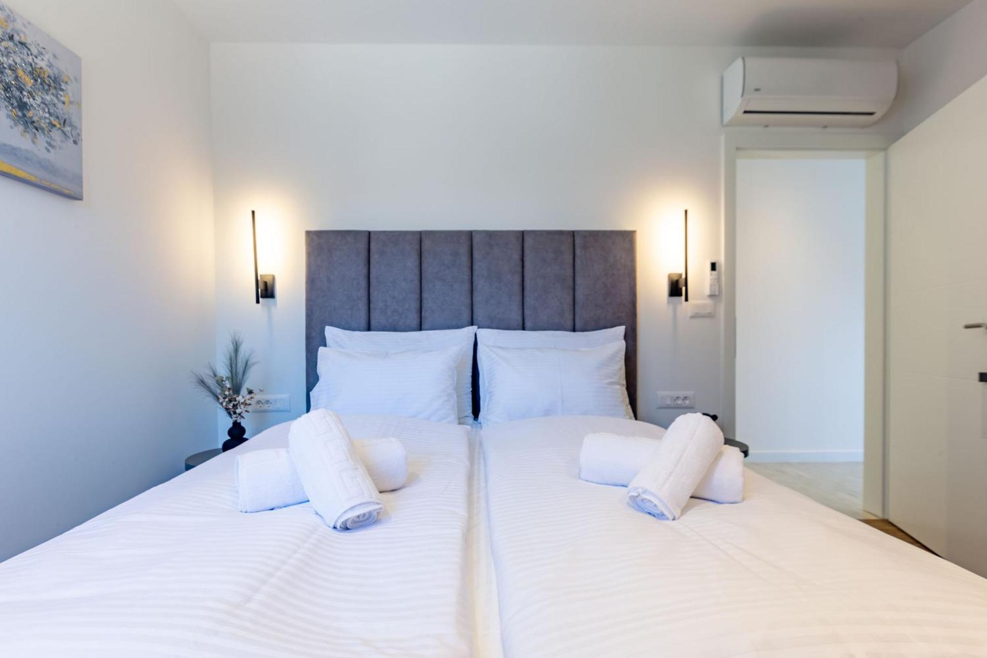 Casa Mia Apartments With Parking Zadar Ngoại thất bức ảnh